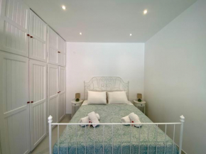 Batis Breeze Studio